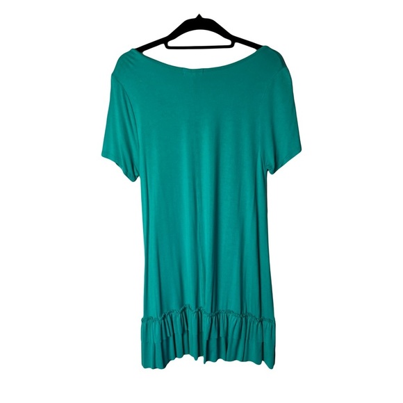 Easel | Green Ruffle Hem Short Sleeve Tunic, Large - Picture 2 of 6